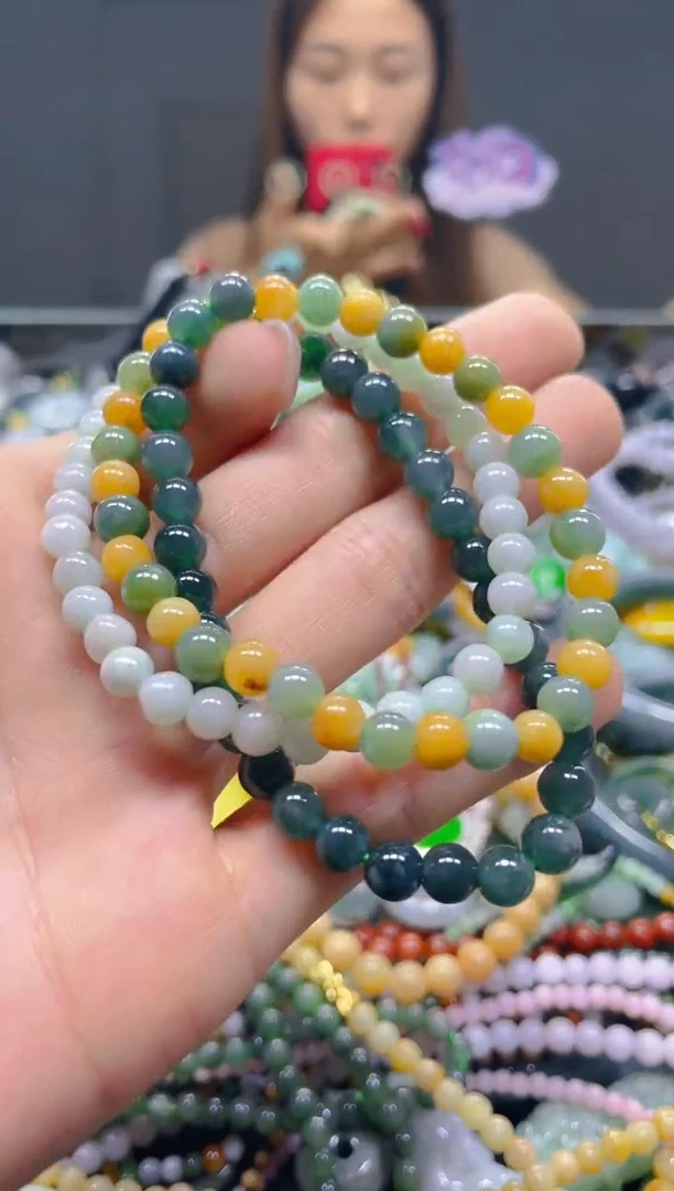 颈饰未镶嵌翡翠5MM/D/翡翠A货，一件也是批发价