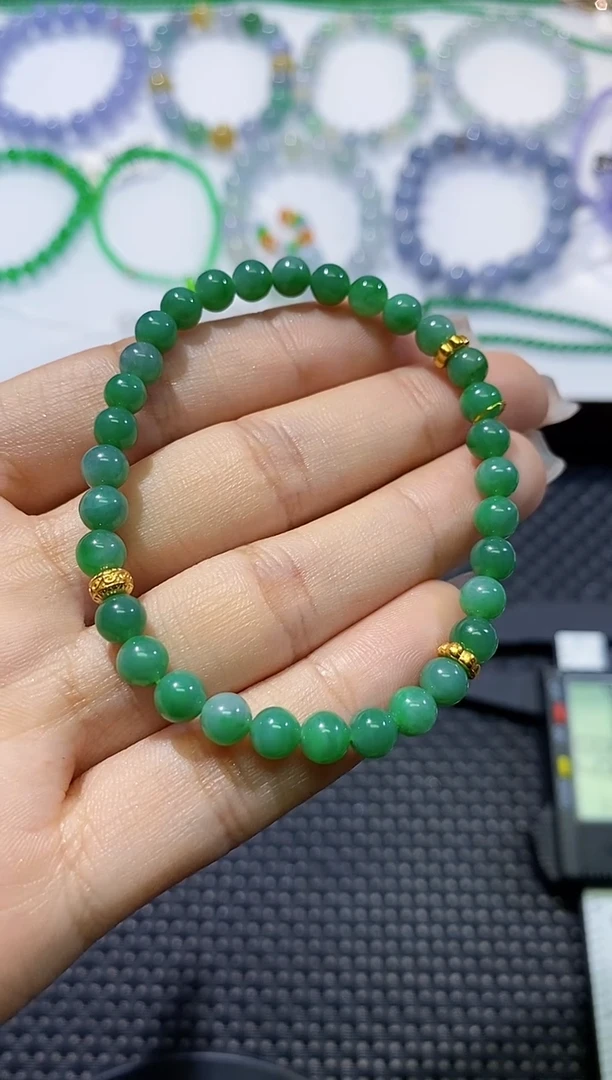 散珠翡翠卡5.5绿手串