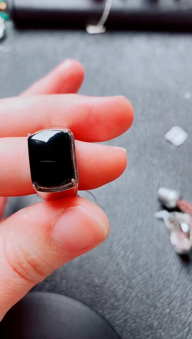 银S925镶嵌戒指翡翠1111