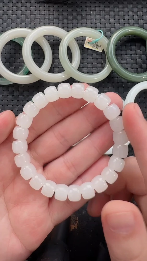 颈饰未镶嵌和田玉10*9直切