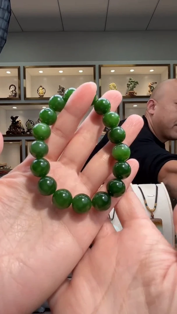 颈饰未镶嵌和田玉苏