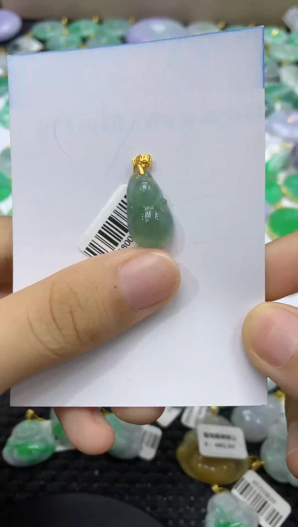 颈饰未镶嵌翡翠天然缅甸翡翠A货