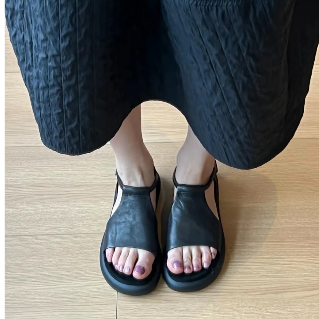 复古休闲厚底露趾凉鞋女2025新款夏季外穿软皮超火小众软底罗马鞋