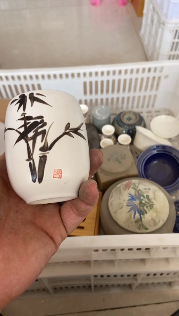杯无运费险有瑕疵的摄影的产品有使用过的痕迹有点脏介意勿拍