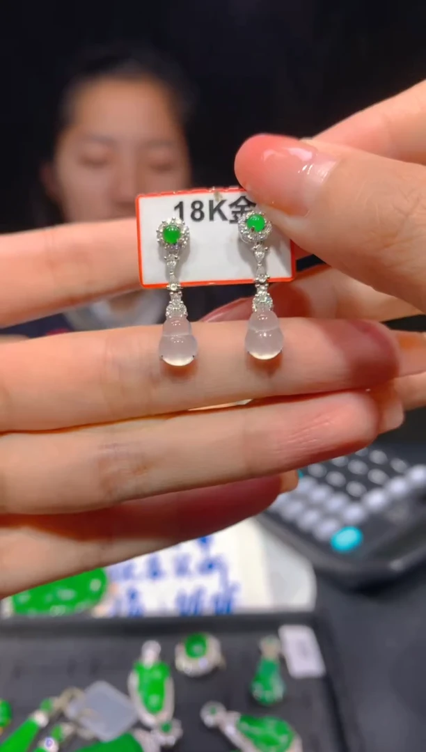 【闪购商品】定制翡翠18K金镶嵌162多样性发货（发其一）