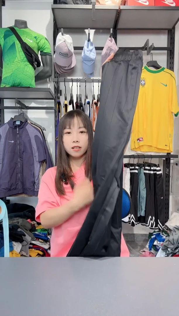 1135编码 耐克卫衣服饰过款为准 尺码