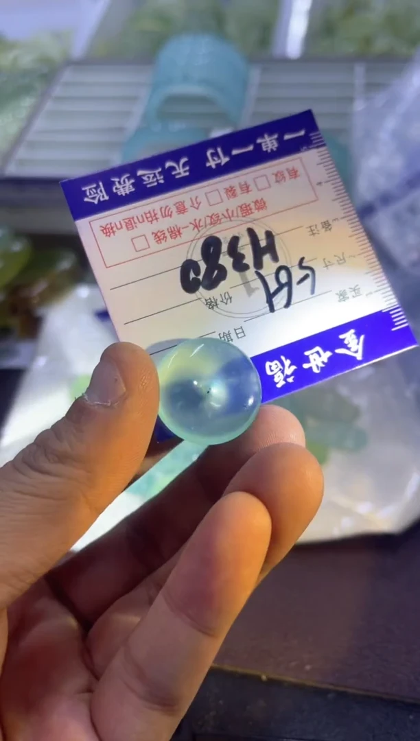未镶嵌蛇纹石玉颈饰1