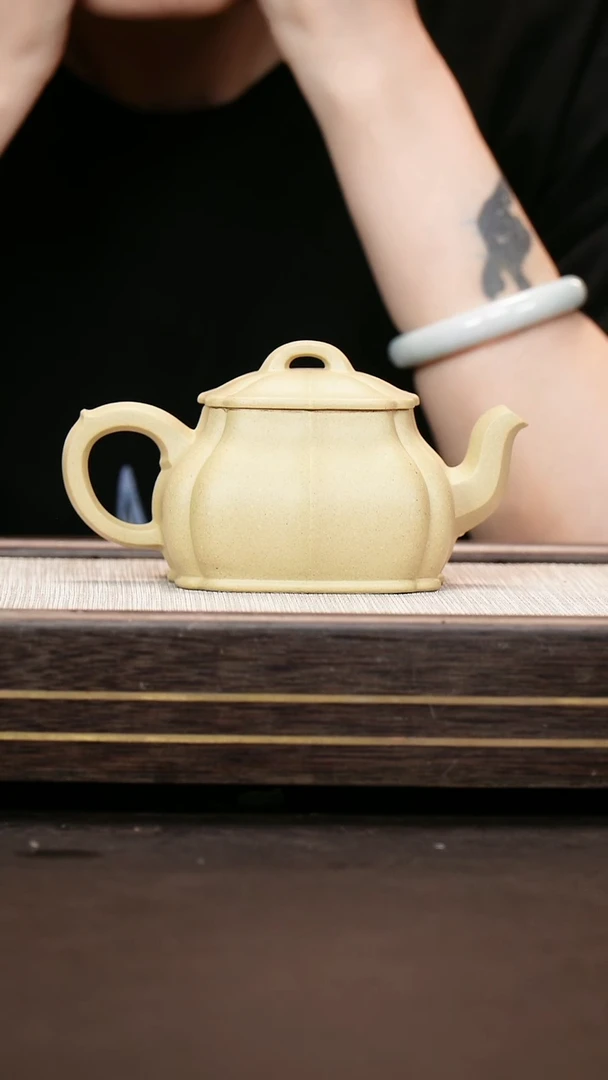 茶壶紫砂本山绿泥  劲纹器