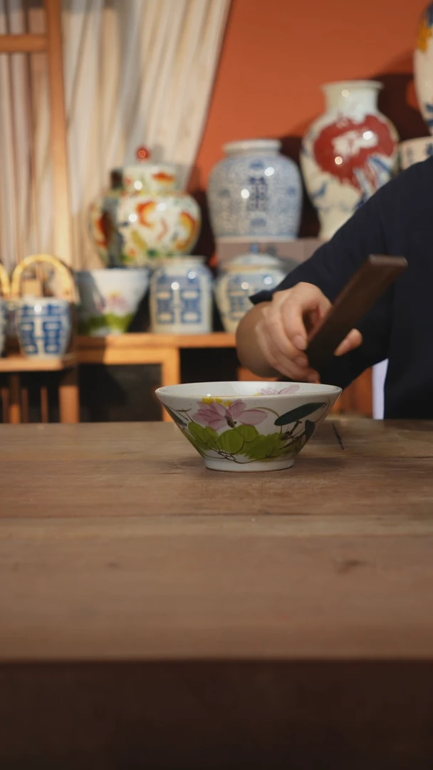 现代景德镇设计师釉下手绘陶瓷餐具