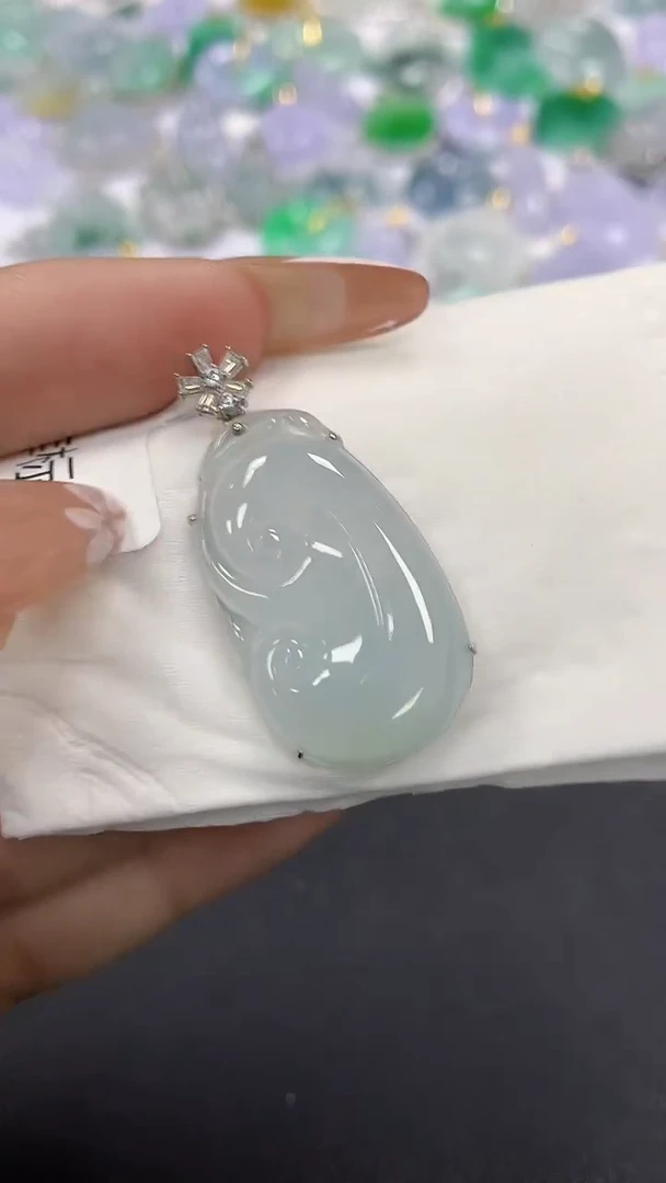 颈饰18K金镶嵌翡翠a货假一赔三支持复检百元上9元证书费自理