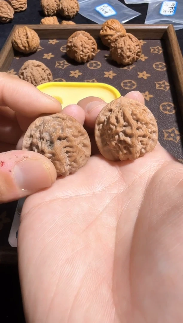 把件核桃35尺全品瓷娃娃