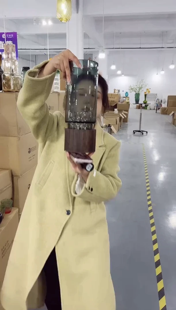 【闪购商品】玻璃私花花瓶微瑕-SZMZ