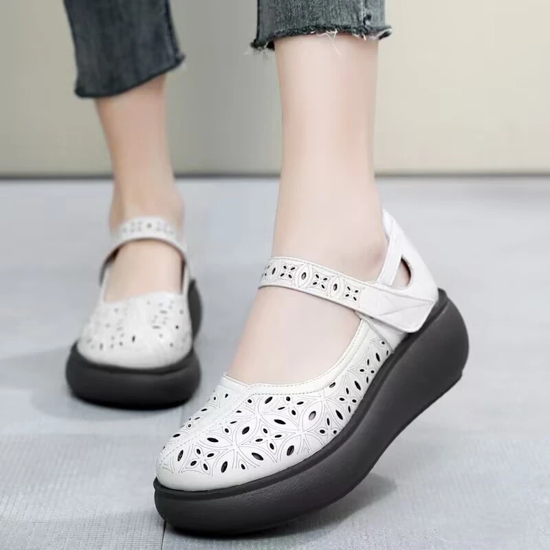 夏季新款透气真皮软底单鞋防滑凉鞋洞洞舒适中老年妈妈镂空女鞋