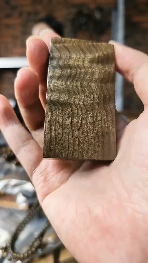 【闪购商品】金丝楠无事牌手把件