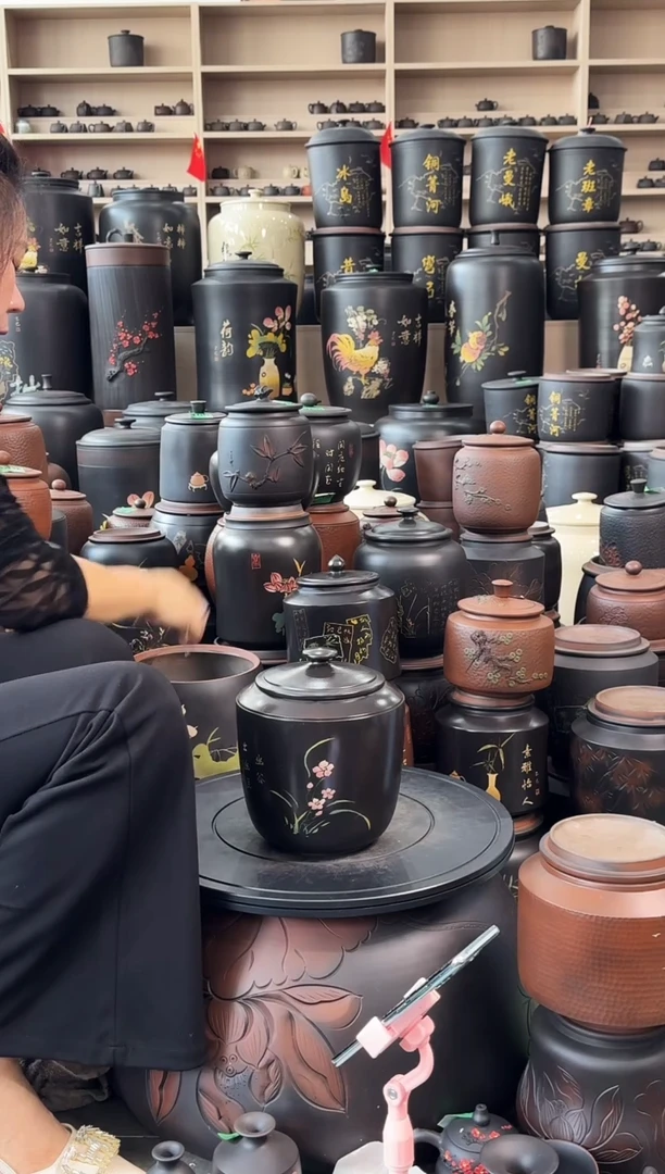 罐瑕疵茶叶罐  方尖彩填 579