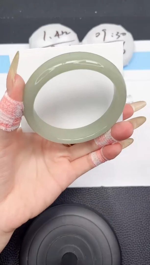 石英质玉手镯未镶嵌140-60.6