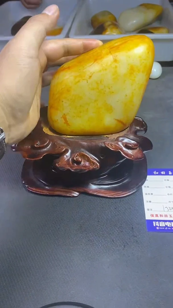 未镶嵌和田玉摆件博**翠和田玉