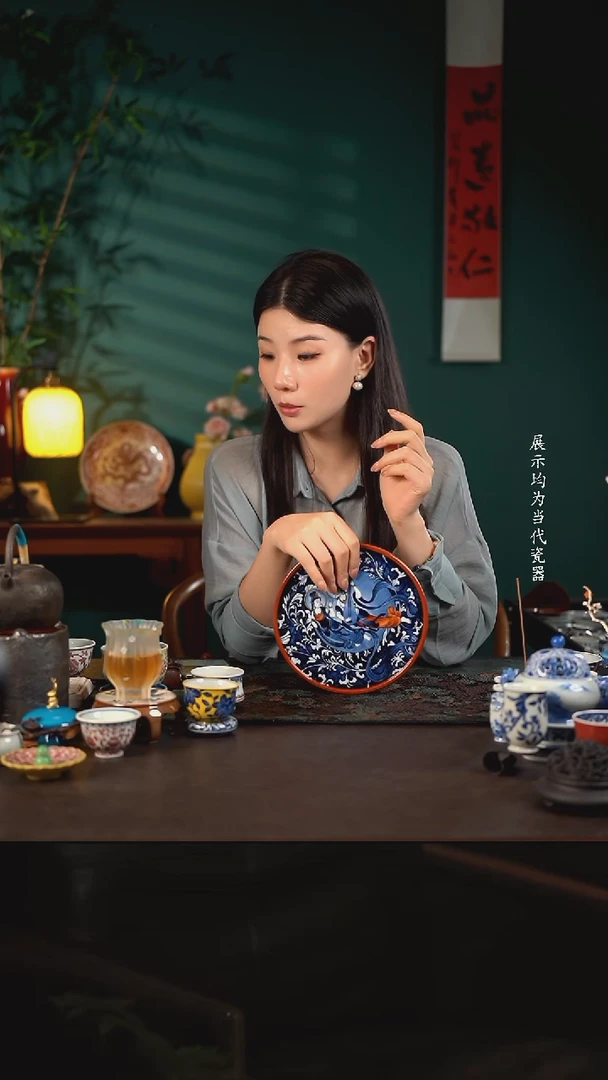 小*子洪印慕明矾红蓝地飞天圆盘壶承
