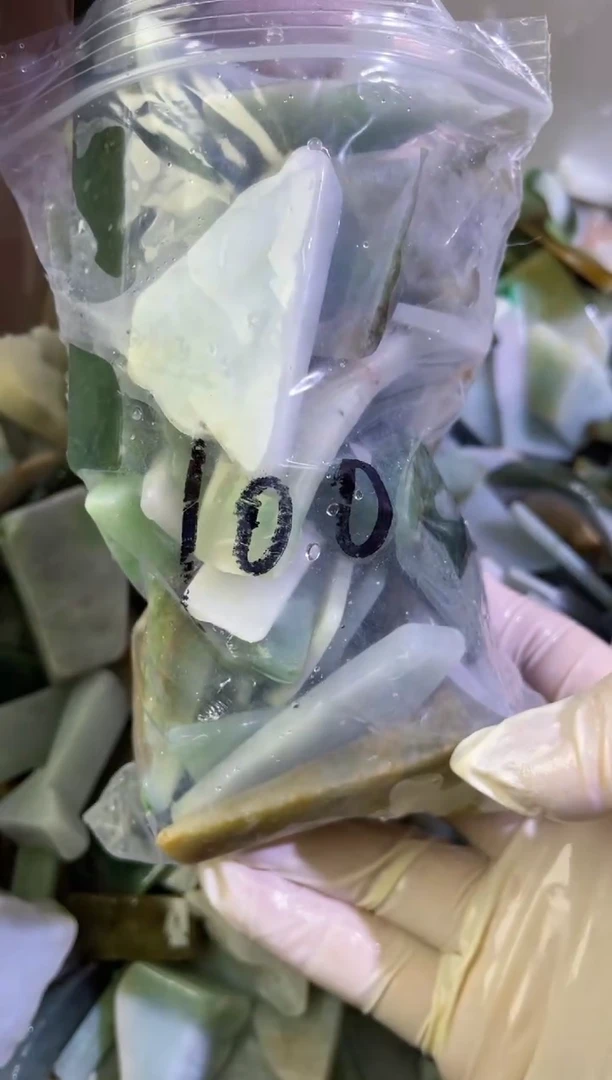 【闪购商品】翡翠颈饰未镶嵌天然翡翠大号500克100