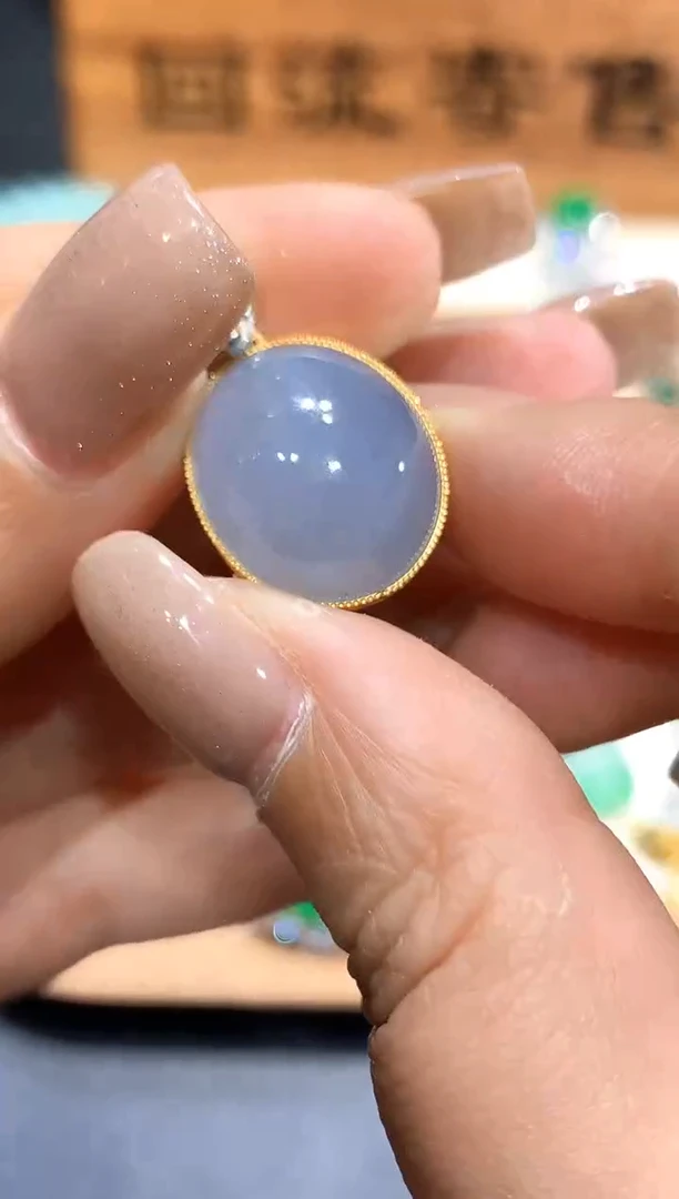 【闪购商品】翡翠颈饰18K金镶嵌团购