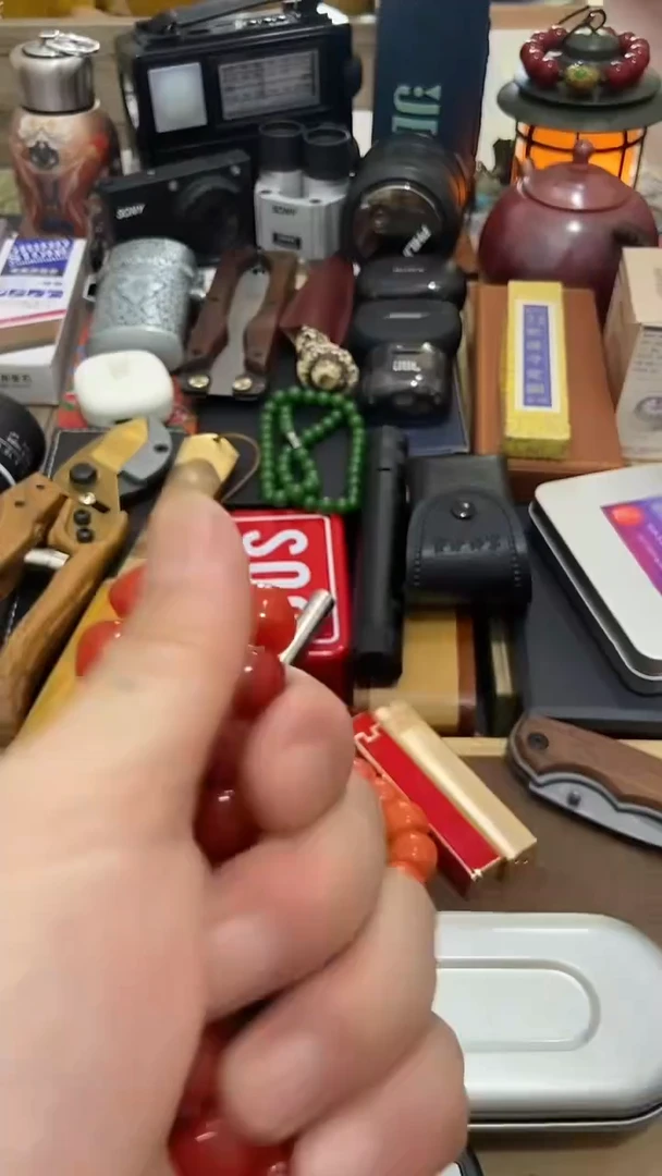 瓷片闪购商品  如图所示