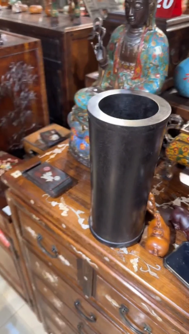 木木头款小叶紫檀笔筒880