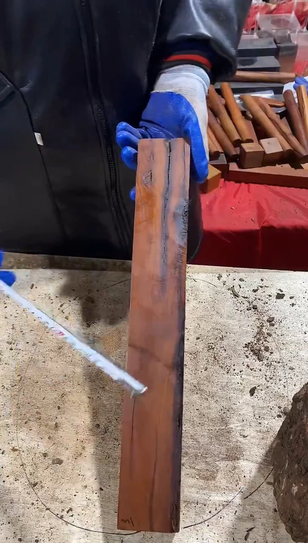 枣木【233】号原木段，尺寸随型