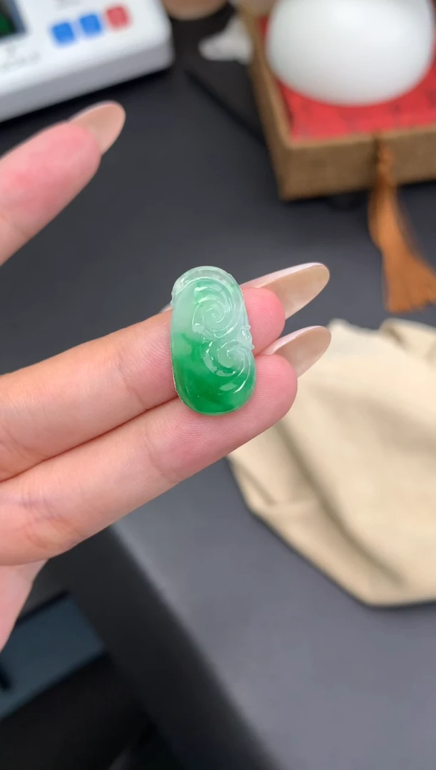 翡翠未镶嵌颈饰模式推广期48小时鉴赏期