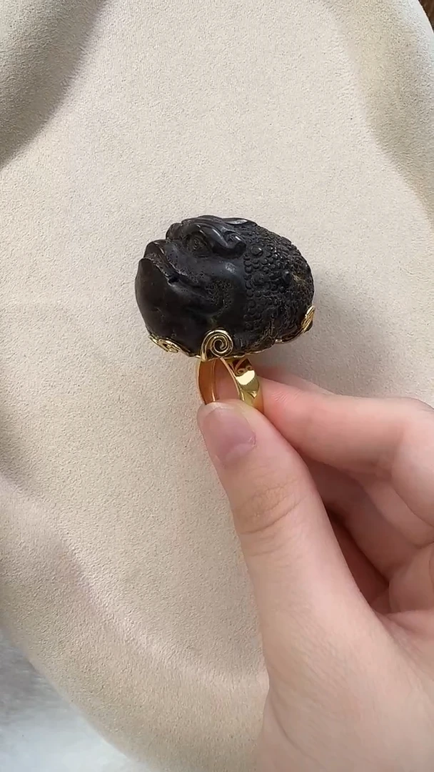 未镶嵌琥珀戒指戒指