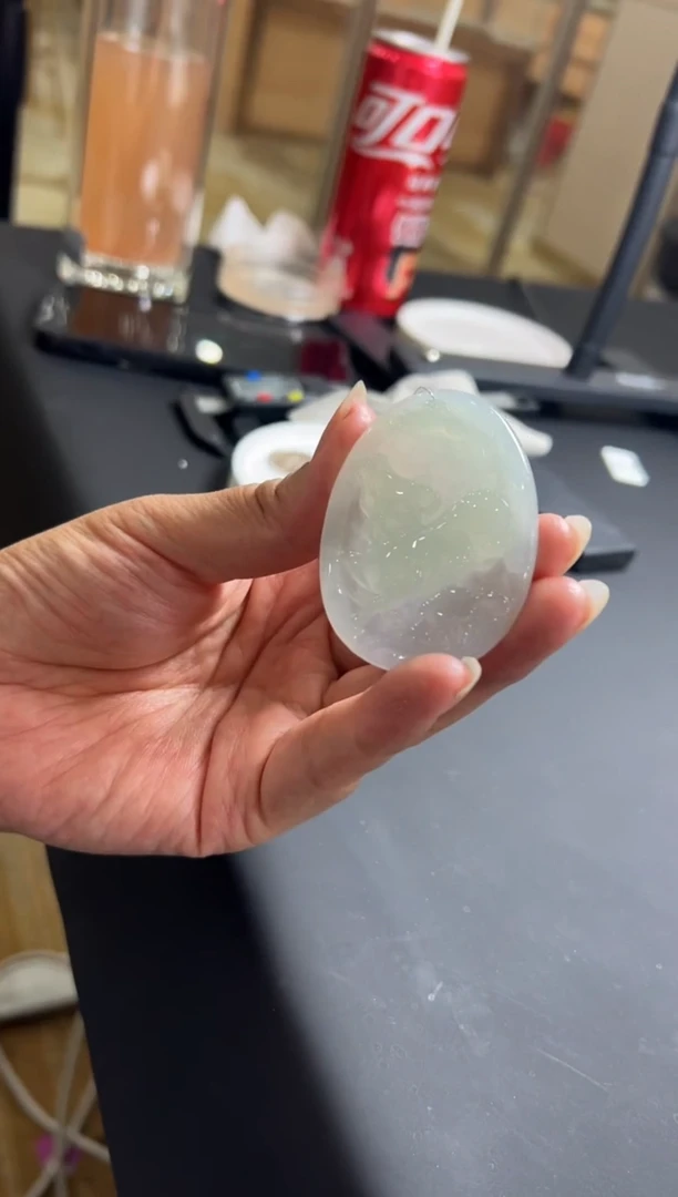 翡翠未镶嵌颈饰生肖牌牛牌