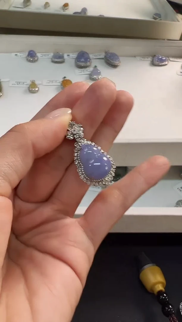 颈饰18K金镶嵌翡翠KYY1128-021