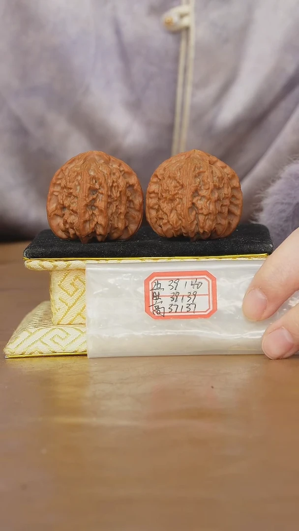 把件文玩核桃白狮子