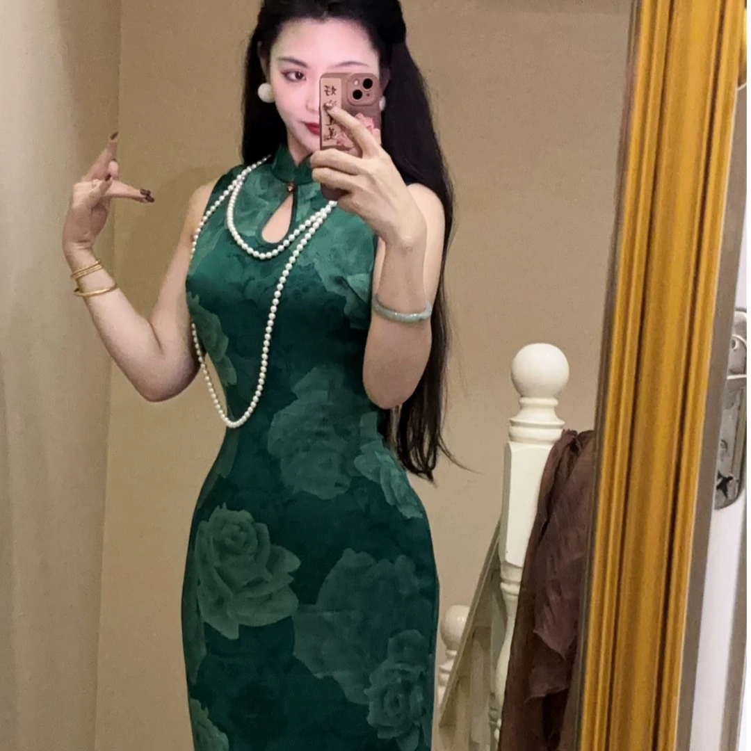 LHMknk1画报夫人原创自制新中式国风花朵无袖旗袍连衣裙祖母绿花
