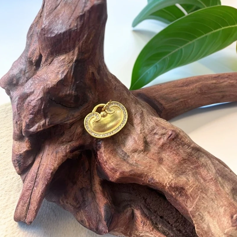 B-3056  古法精工小元宝祥云点钻吊坠 真金工艺+专柜礼盒