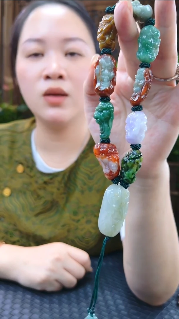 项链未镶嵌翡翠18罗汉手持