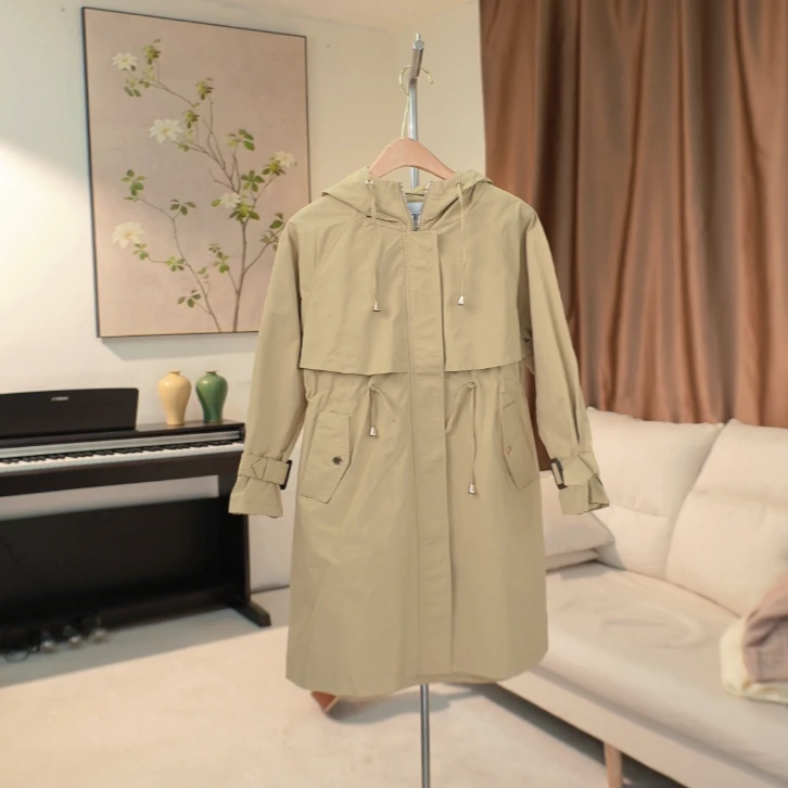 G131 简约中长款抽绳收腰连帽风衣女 239D34