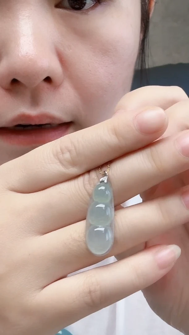 颈饰18K金镶嵌翡翠翡翠豆子吊坠（不含链）