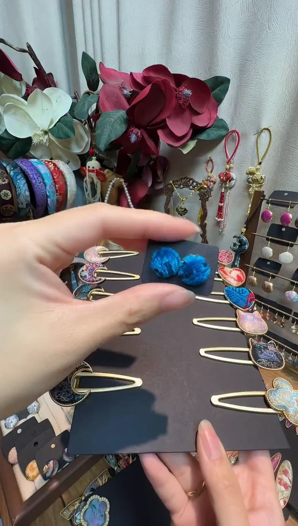 玄**桐【孤品车1.1】蓝色漳绒12毫米耳钉