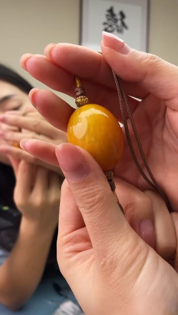 琥珀未镶嵌珠宝奇石T0假一罚十，多样性发一件