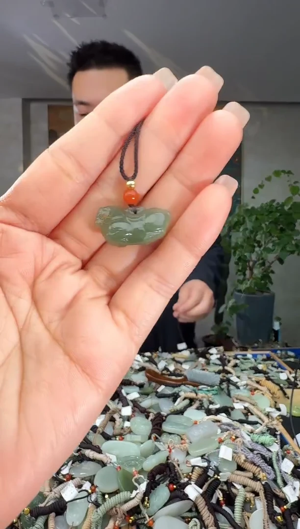 颈饰未镶嵌和田玉拍一发一多样性发货