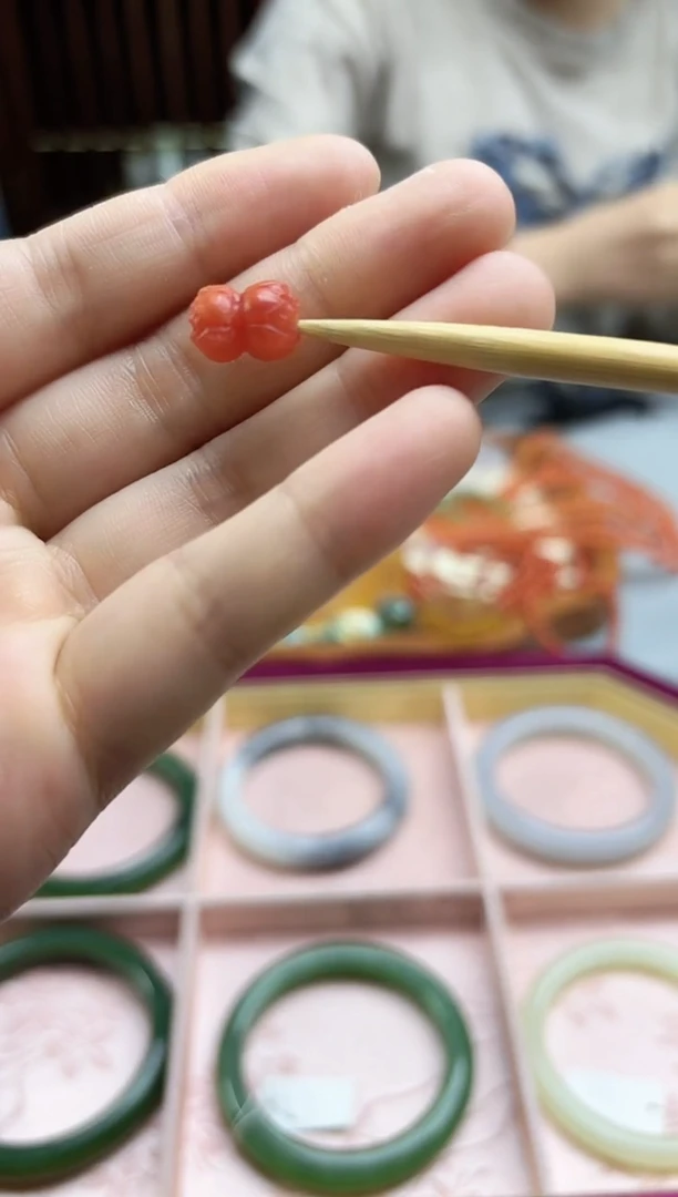 未镶嵌南红玛瑙挂件南红并蒂莲配饰12*18mmXD