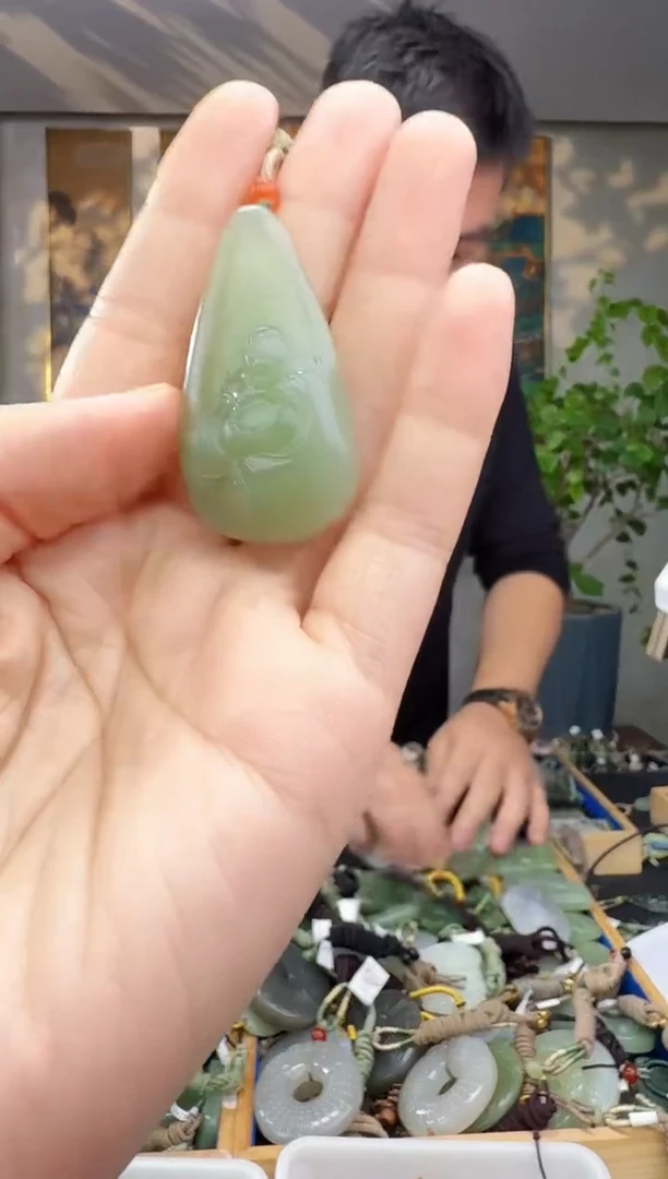 未镶嵌和田玉挂件拍一发一