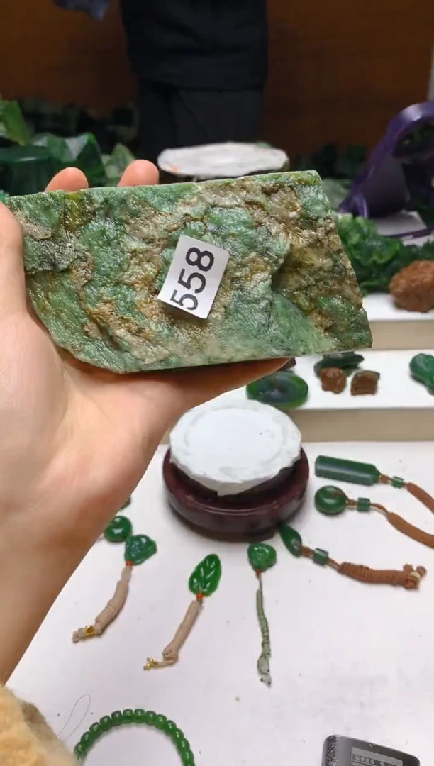 未镶嵌和田玉珠宝半成品1