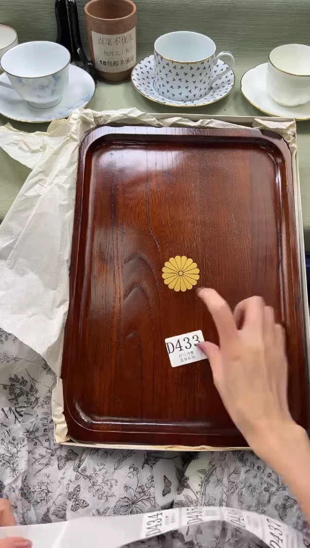 瓷片绾****里       D433*