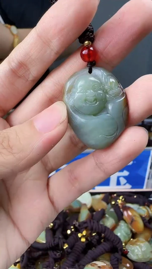 和田玉未镶嵌颈饰1