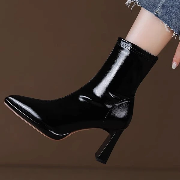 法式尖头漆皮瘦瘦靴2025年秋冬新款百搭气质纯色冬季加绒加厚皮靴