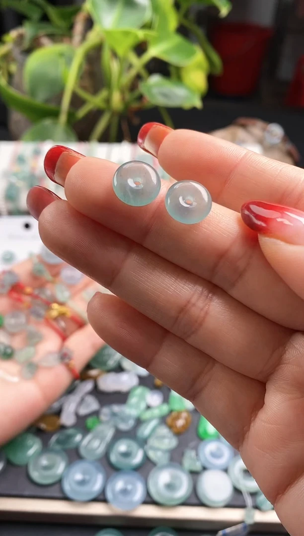 【闪购商品】翡翠散珠平安扣一对开播福利