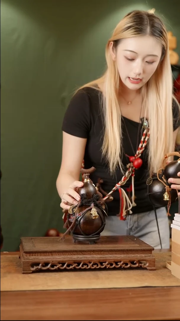 /104号精品天然大漆酒葫芦一物一拍