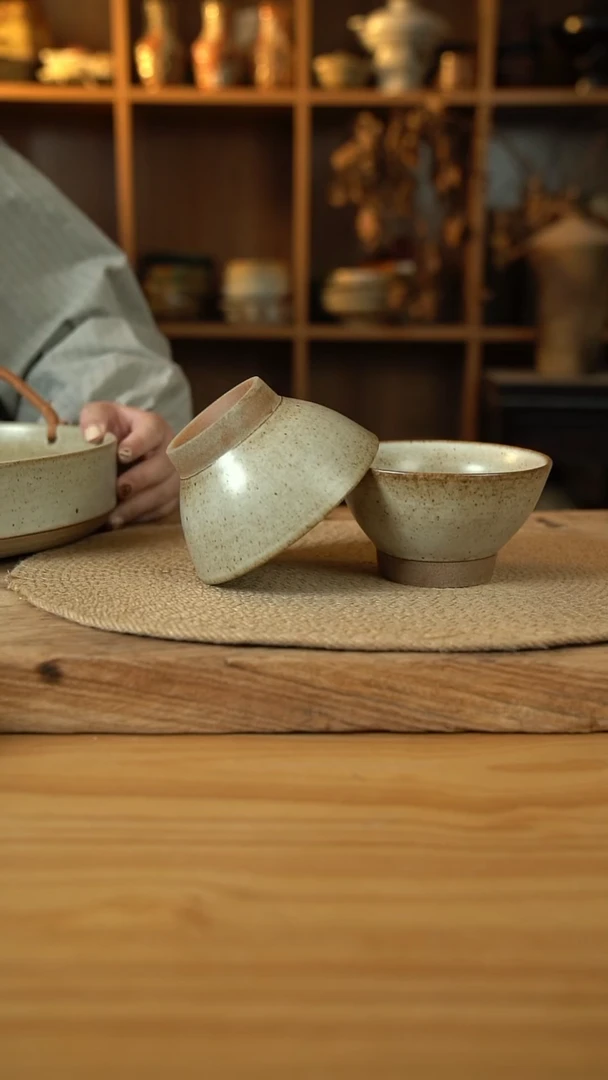 奶奶系列的5英寸高脚斗笠米饭碗2个