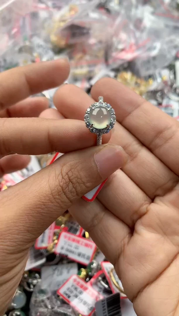 银S925镶嵌戒指翡翠333              2